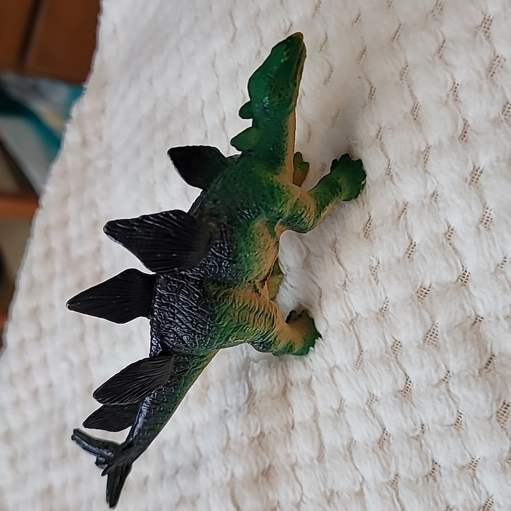 Lot Of 10 Hard PVC Medium Colourful Dinosaur Toys - Picture 7 of 7